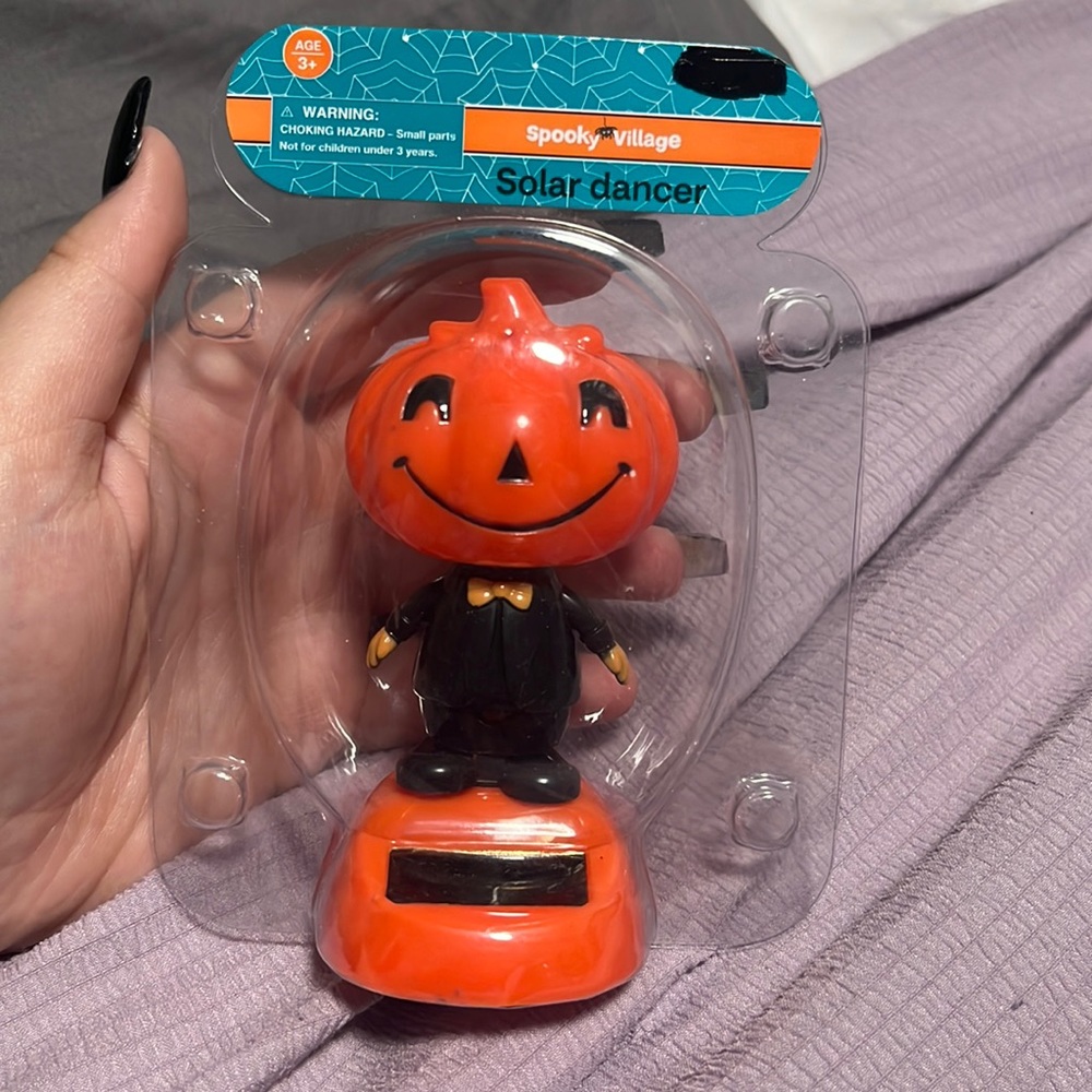Solar Dancer- Spooky Village
